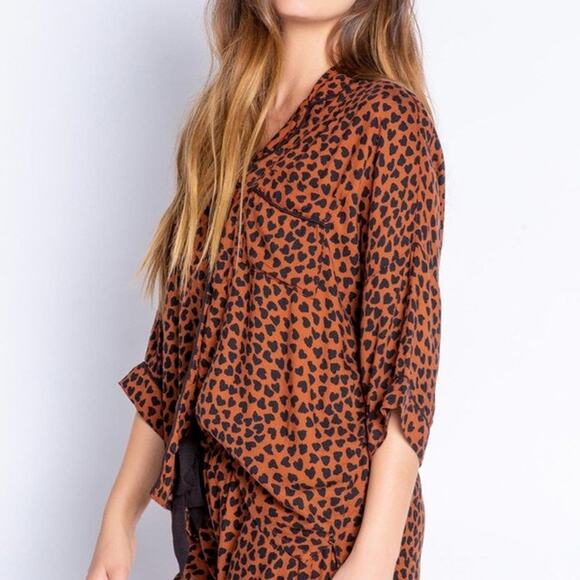 PJ Salvage Wild Love Heart Print Pajama Top Brown Black Medium - Picture 7 of 7